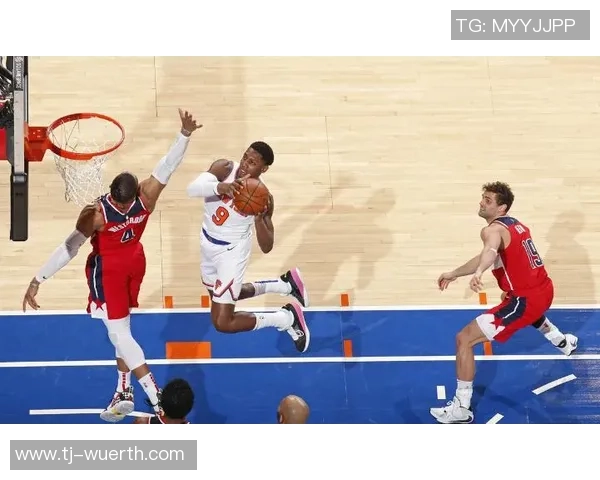 威少13+10+14,里程碑之夜被讪笑刷数据!兰德尔满脸坏笑说了啥? 威少13+10+14,里程碑之夜被讪笑刷数据!兰德尔满脸坏笑说了啥?